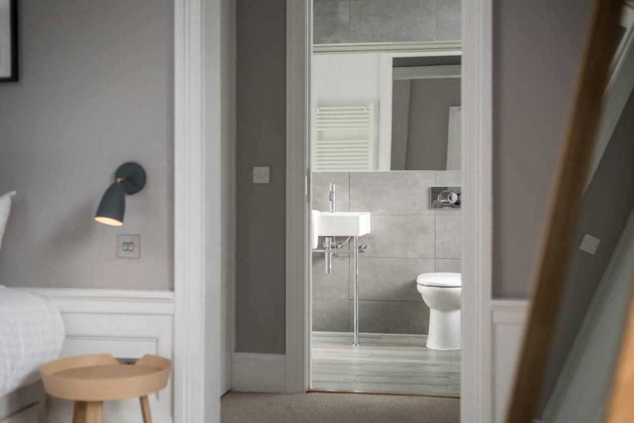 Joivy Spacious And Bright 1Bed Apt, Short Walk From Princes Street EDI Buitenkant foto