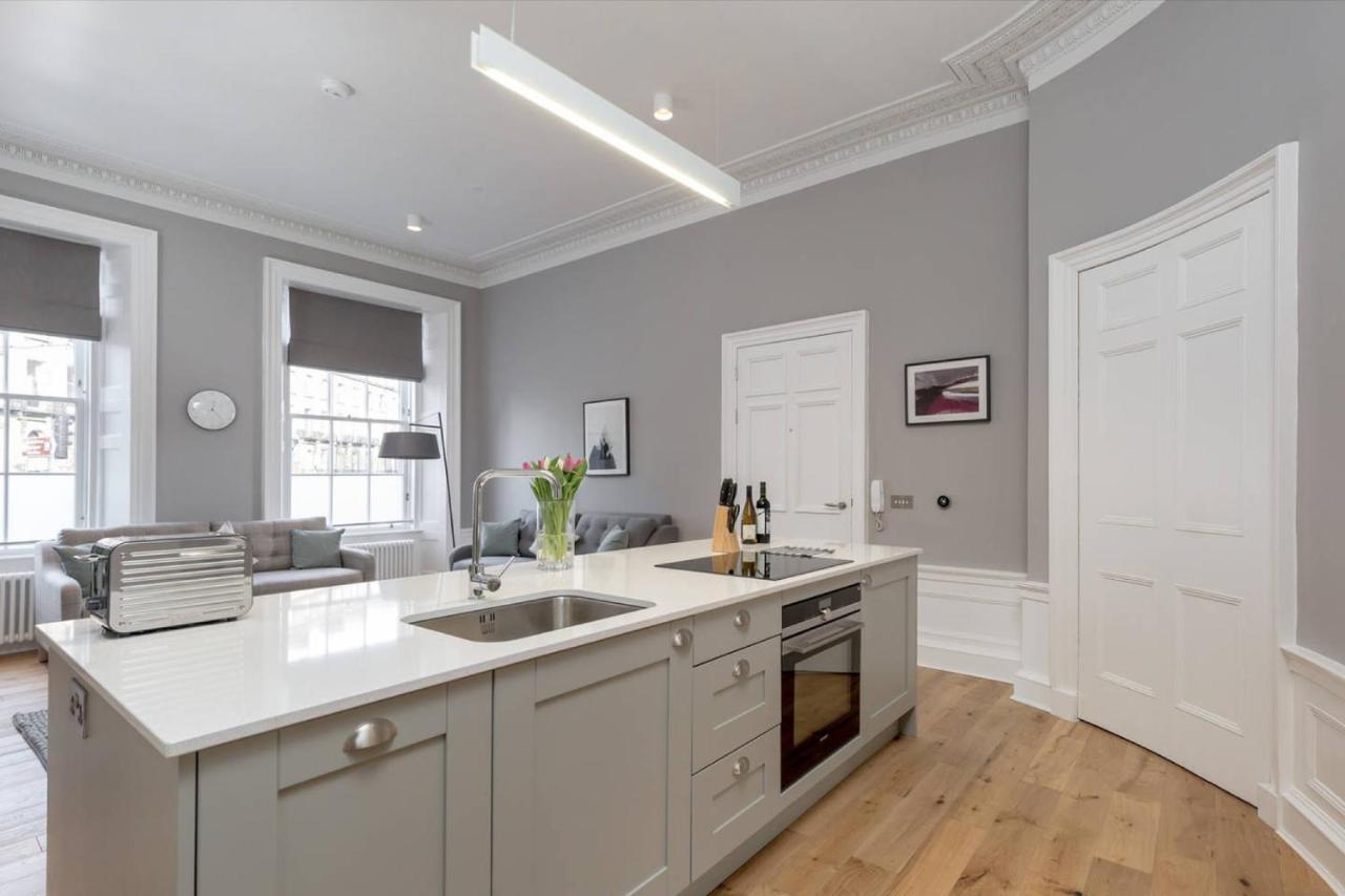 Joivy Spacious And Bright 1Bed Apt, Short Walk From Princes Street EDI Buitenkant foto